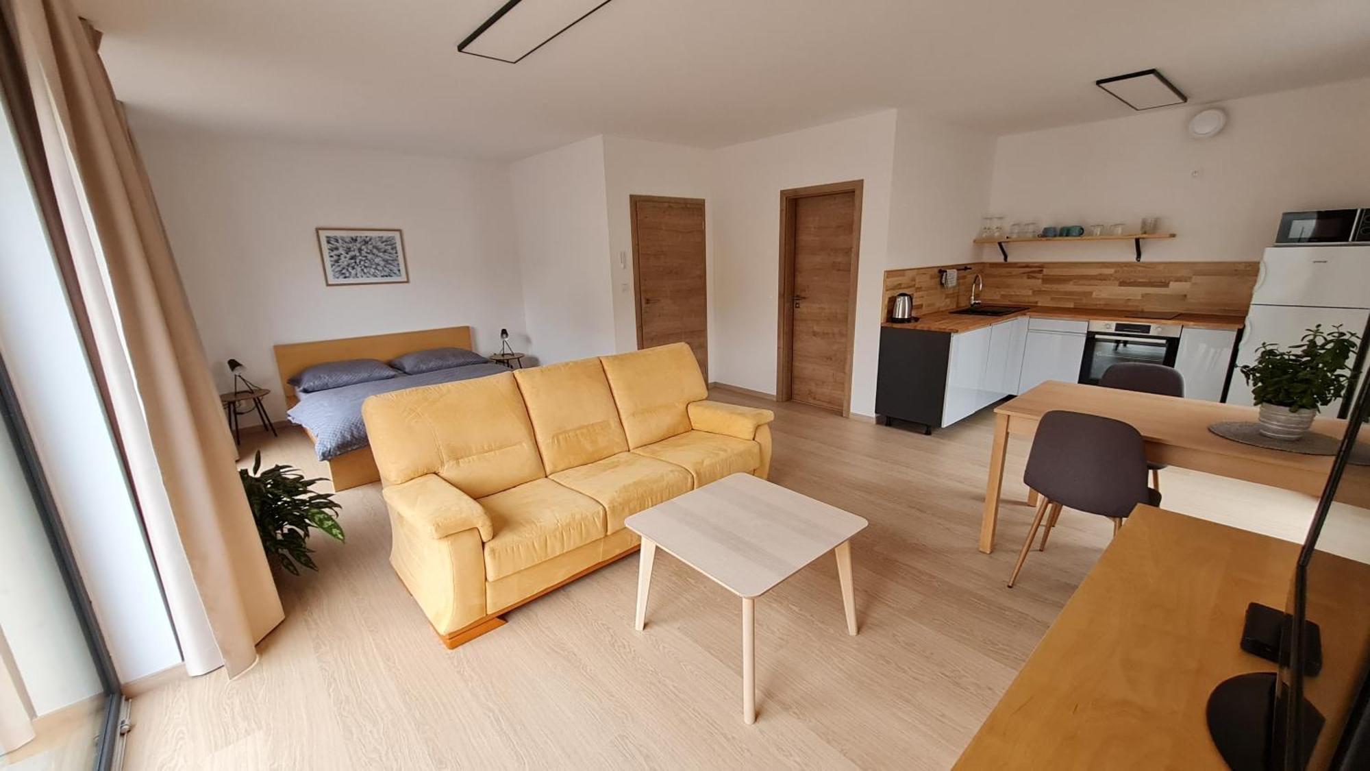 Apartmany Zamecka ยีเลมนิเซ ภายนอก รูปภาพ